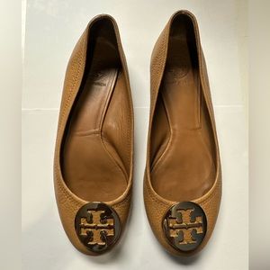 EUC Authentic Tory Burch Tan Leather Reva Ballet Flats